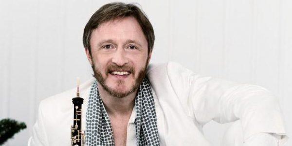 albrecht-mayer_foto-harald-hoffmann